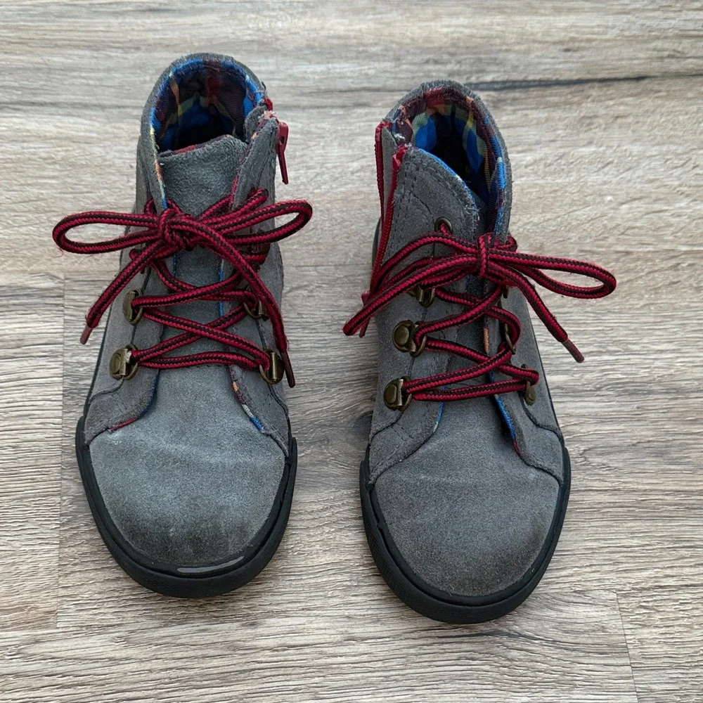 Cat & Jack Gray Shoes with Red and Blue Details